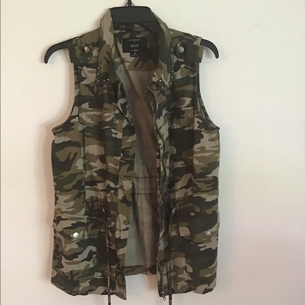 Camouflage vest